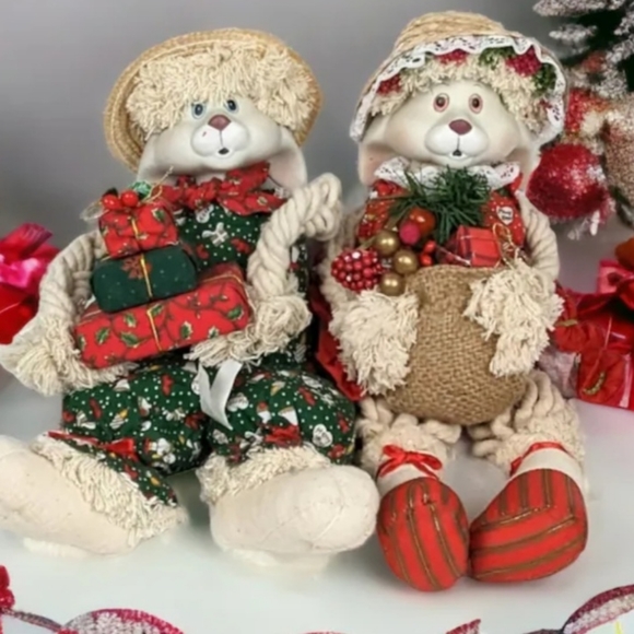 Porcelain House Of LOYD Christmas Around The World Flossie And